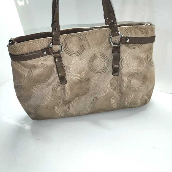 MADISON DOTTED OP ART CARRYALL (COACH F16366) - Picture 15 of 16